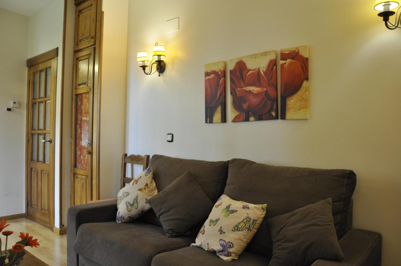 Apartamentos Los Pirineos - Atencion Personal Biescas  Exterior foto